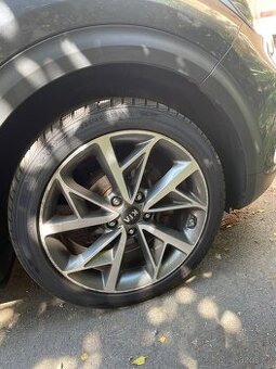 Alu kola na KIA NIRO 5x114,3 7,5JX18 R18 ET 44
