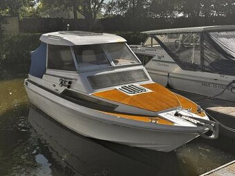 kajutová loď Sunseeker 23.