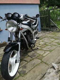 Suzuki GS 500