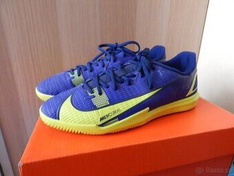 Dětské sálové boty zn. Nike, vel. 38
