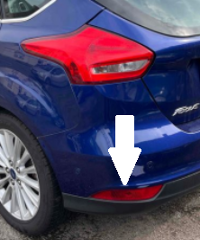 Ford Focus MK3 facelift - zadní mlhovka + pravá odrazka