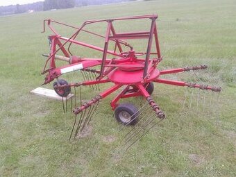 prodám nesený shrnovač sena Pottinger 321 U