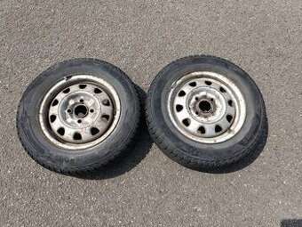 2 kola Felicia + zimní pneu 165/70 R13