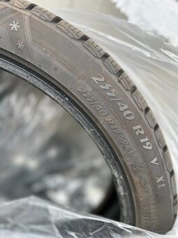 Zimní pneu Matador Nordica 235/40 R19