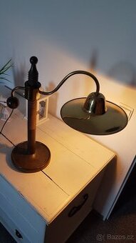Stolní lampa