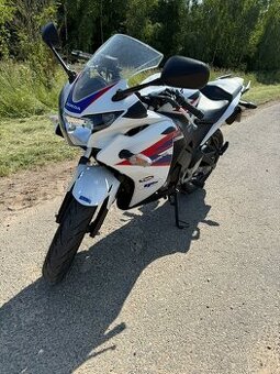 Honda CBR 125R r.v. 2013