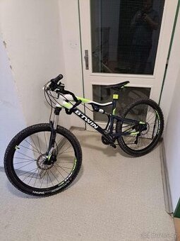 Horské kolo Rockrider 560s