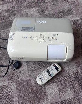 Projektor Epson EB-X6