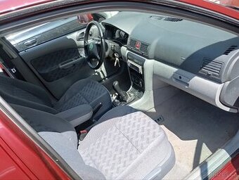 Škoda Octavia 1.6 benzín