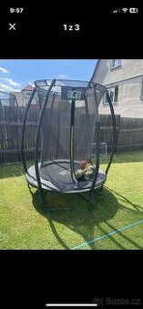 Trampolína