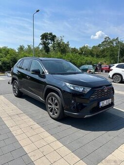 Toyota RAV4 Hybrid 2.5 4x4/DPH/ZARUKA/STYLE