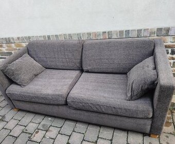 Rozkládací gauč