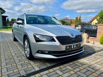Škoda Superb 2.0 TSI 162 KW TOP Nízký nájezd