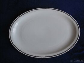Starý talíř oválný 35 cm, značený.