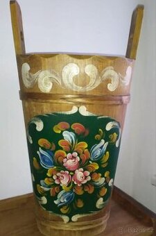 Staré dřevěné vědro