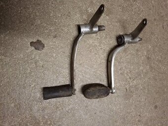 Jawa pionýr řadící páky