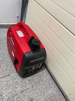 Honda EU2000i elektrocentrála