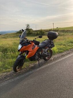 KTM 990