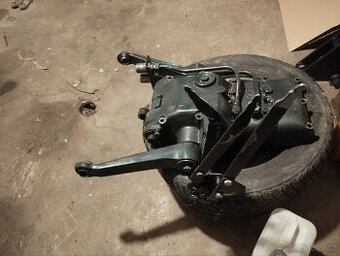 Víko hydrauliky zetor