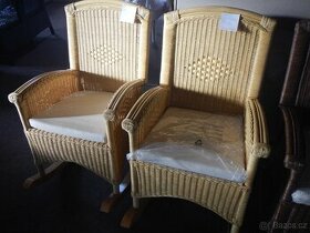 Houpací křeslo ratanové