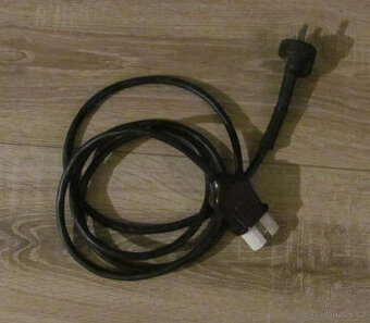 Napájecí kabel k Remosce