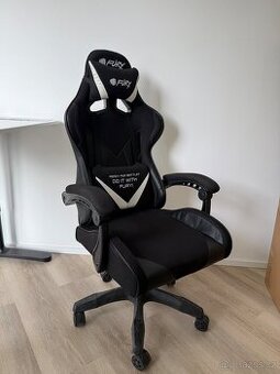 Zánovní herní židle k pc Fury avanger