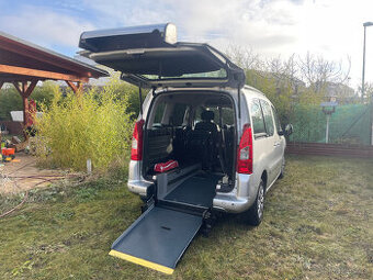 Citroën Berlingo: rampa pro vozíčkáře