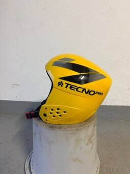 Dětská lyžařská helma