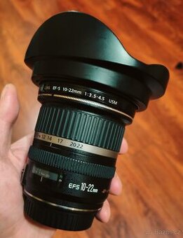 Canon EF-S 10-22/3.5-4.5 USM