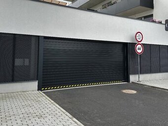 Pronájem VELKÉHO garážového stání Litomyšl