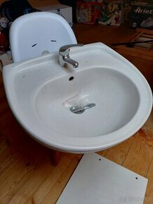 Umývadlo s batérií