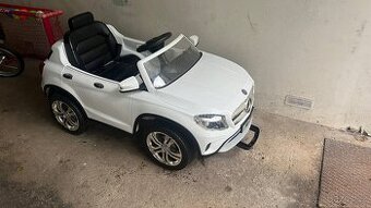 Dětské elektrické auto