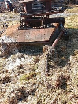 Bubnová sekačka 330 traktor