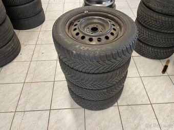Plechové disky 4x100 6jx15 + zimní pneu 195/60 R15