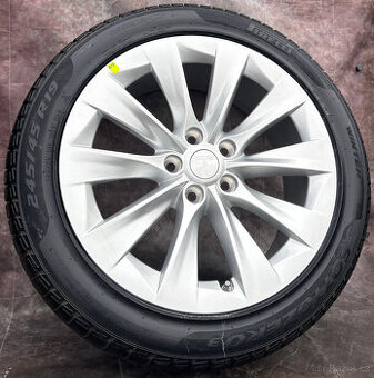 Originální Alu kola Tesla Model S 245/45/19 nepoužité