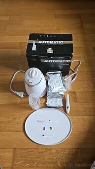 Fruit Mask Machine – přístroj na výrobu ovocných masek.