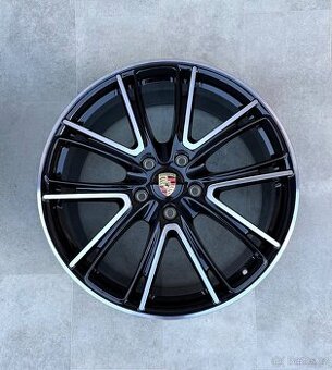 NOVÁ sada Porsche 21 z Panamera 971 originální