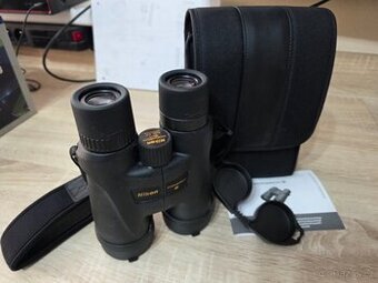 Dalekohled Nikon Monarch 5 8x56