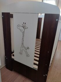 Dětská postýlka Klups Žirafa se šuplíkem a úložným boxem