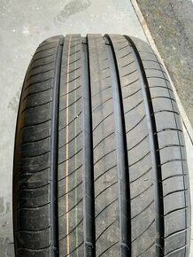 Michelin letní pneu 235/50 R19 - 1