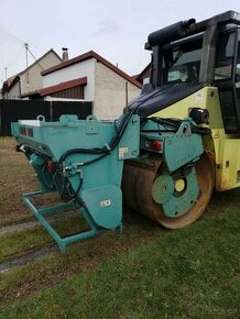 AMMANN AV 95-2 válec + PODRCOVAČ