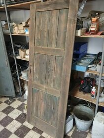 Starožitné dveře dřevěné.