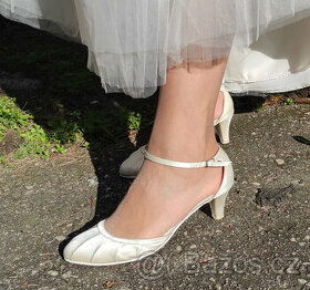 Krémové svatební boty, vel. 43