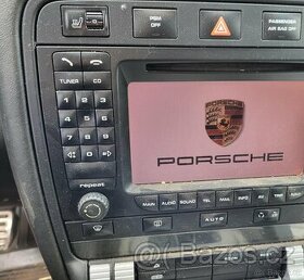 Prodám rádio na Porsche Cayenne.
