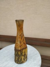 dřevěná soustružená váza