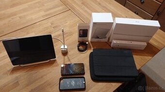 iPad 9 + Apple Pencil + 2x Dokovací stanice + příslušenství
