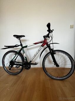 Trekové kolo Pells Phantom L