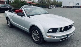 Mustang 4.0 V6 cabrio Manuál