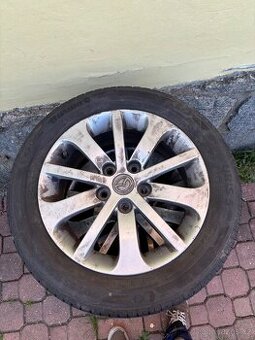 Alukola 5x114,3 s novým zimním obutím 205x55xR16