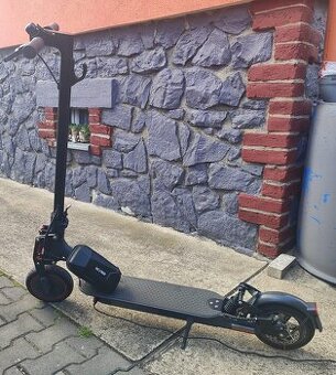 Elektrokoloběžka xiaomi